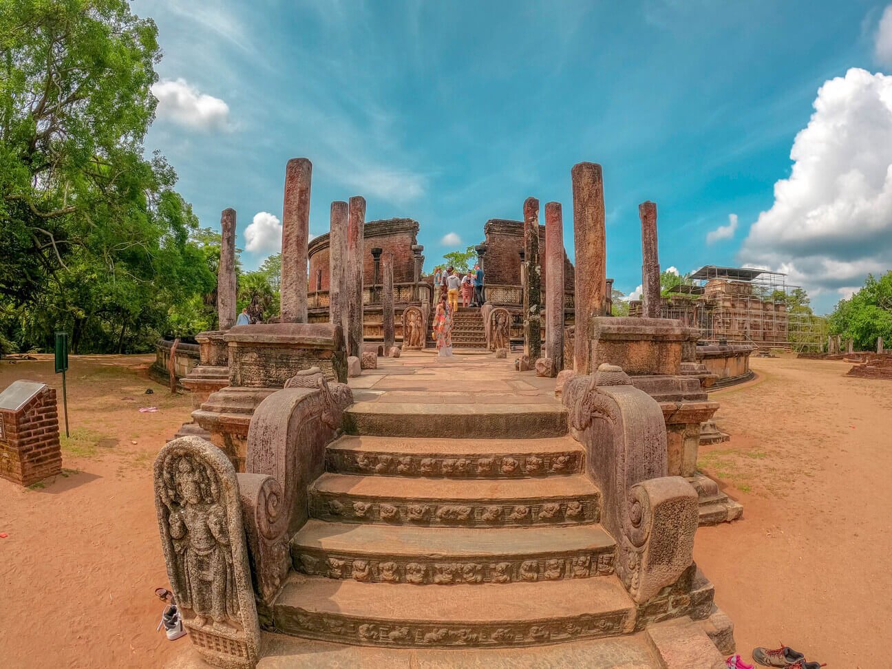 Polonnaruwa & Minneriya 09